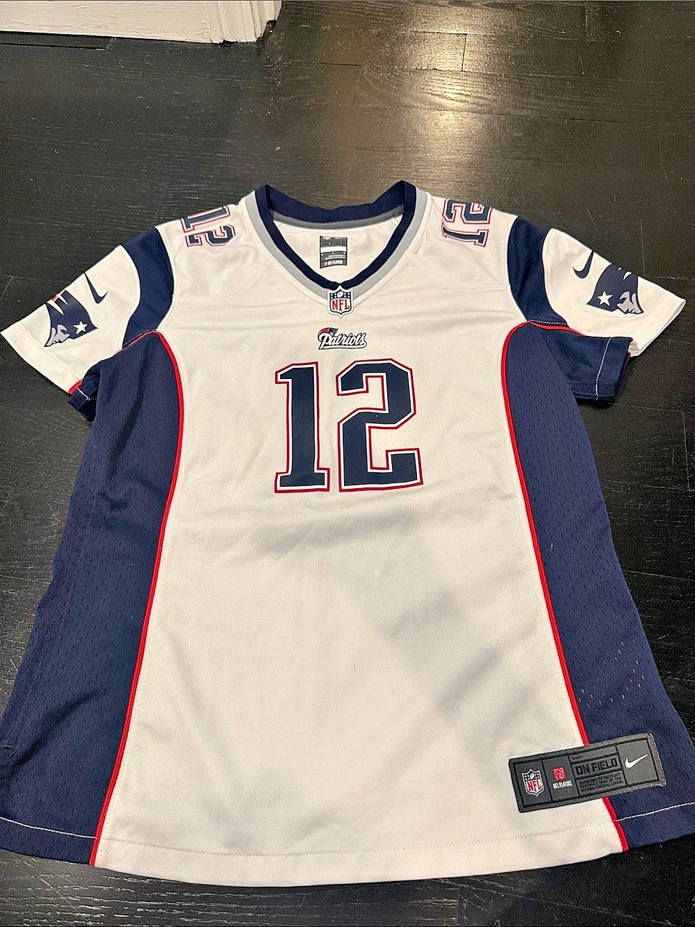 Nike Tom Brady #12 New England Patriots On Field jersey White & Blue Large